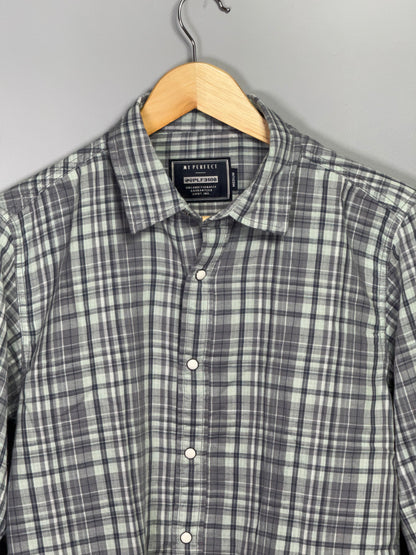 Men's Checked Full sleeve Double Cloth Shirt