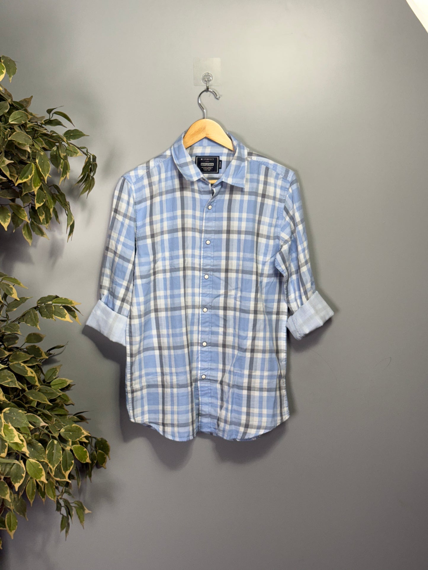 Men's Checked Full sleeve Double Cloth Shirt